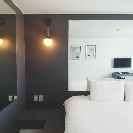 Pampas Hotel Jeju Exteriör bild