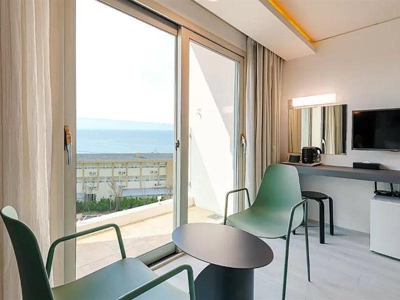 Pampas Hotel Jeju Exteriör bild